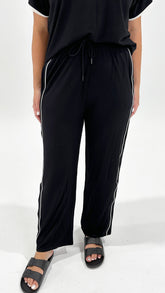 Betty Basics Evelyn Jogger Black