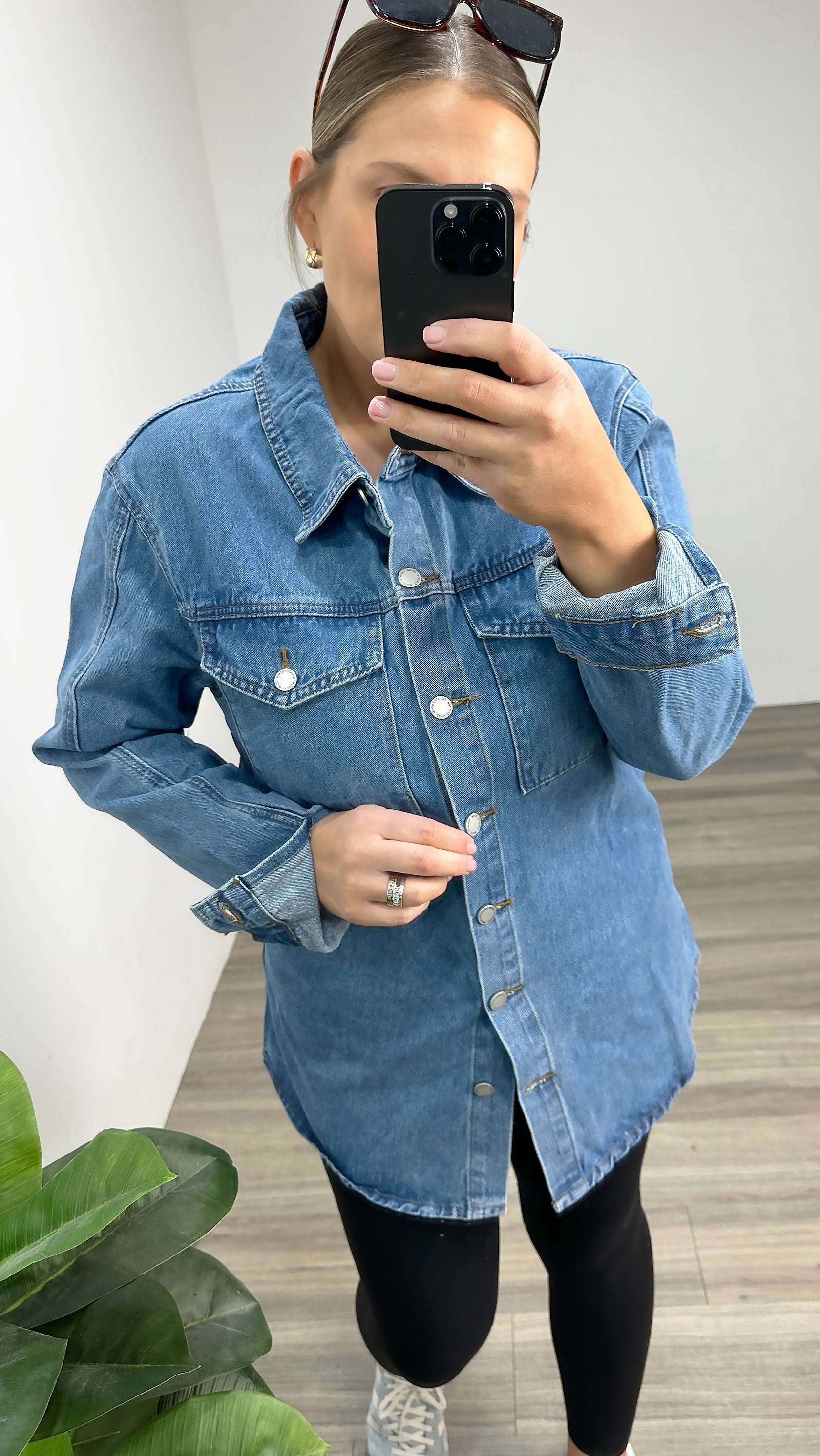 Cara Denim Shacket Mid