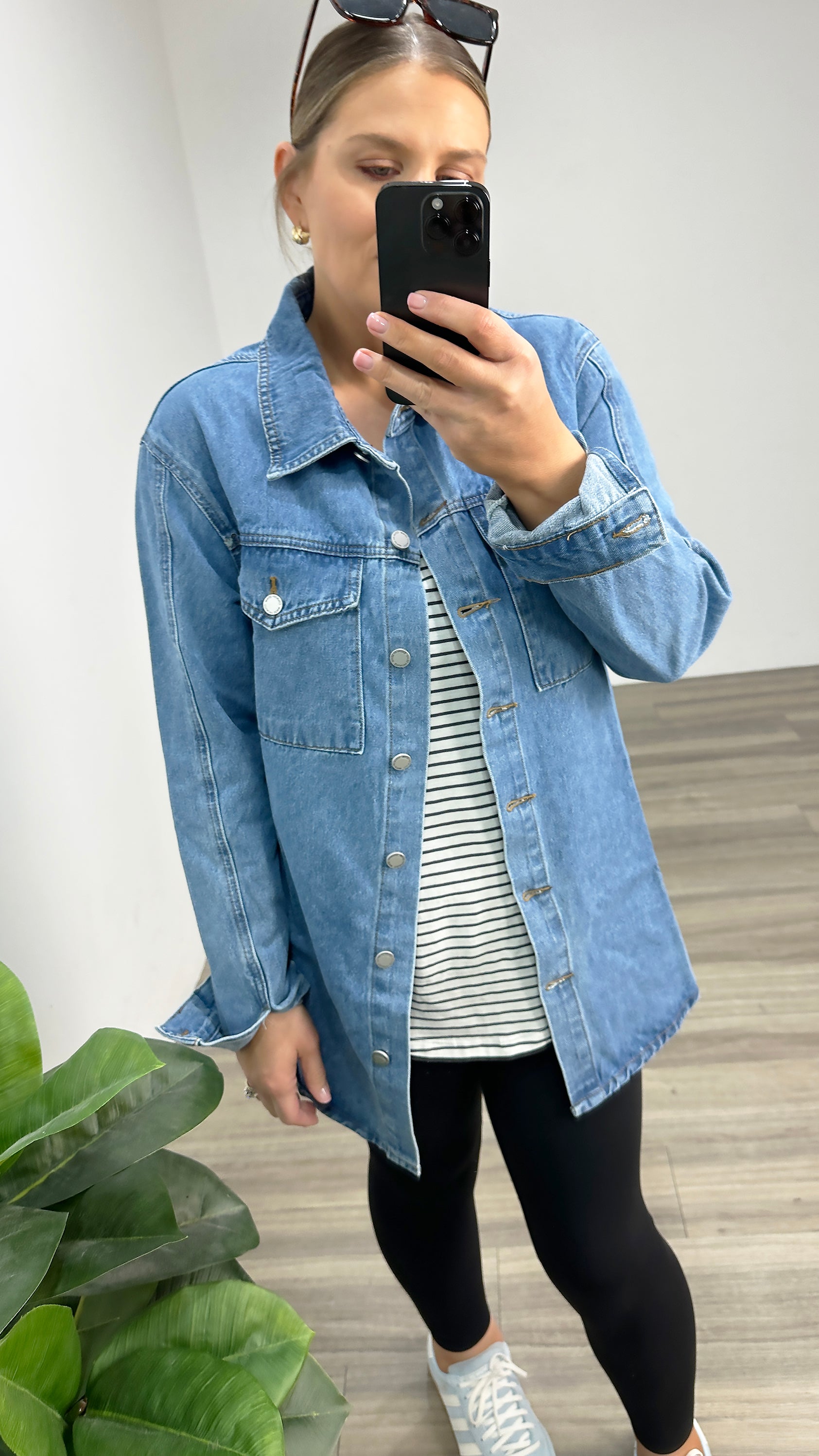 Cara Denim Shacket Mid