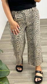 Betty Basics Bella Relaxed Crop Jeans