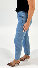 Belinda Stretch Slim Barrel Light