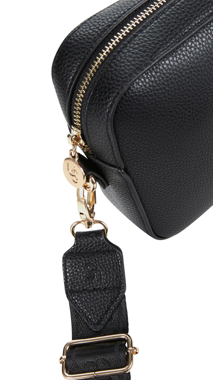 Urban Status Bond Bag Black W/ Gold